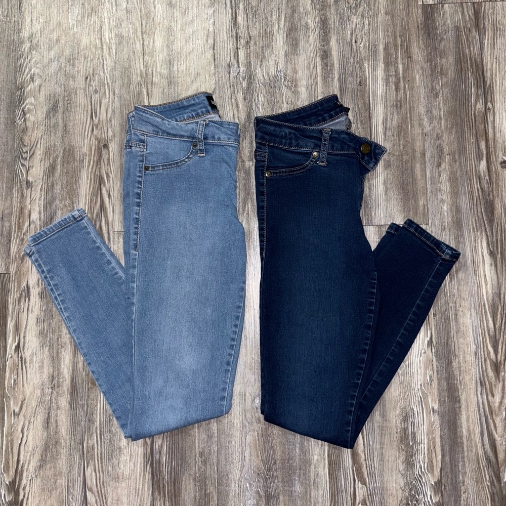 🌷3/$25 Bundle of Fashion Nova Skinny Jeans